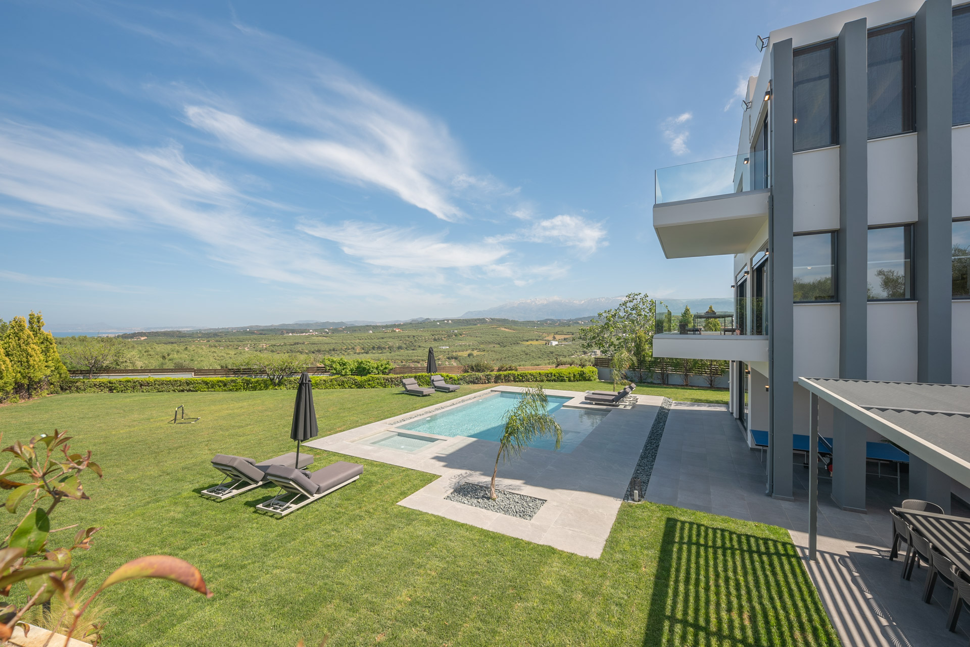 Aurora Luxury Villa
